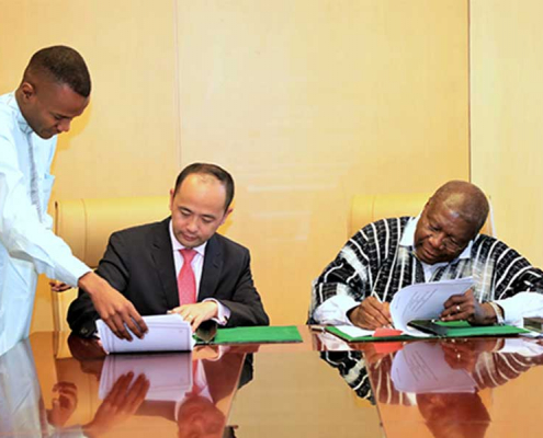 L’Union Africaine (UA) ainsi que le géant Huawei ont signé un protocole d’accord en vue de collaborer plus étroitement pour le développement des TIC de l’Afrique.