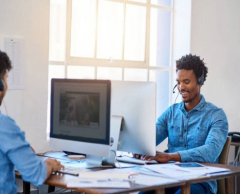 Avec LinkedIn, vous pouvez être sur de décupler votre portefeuille client. Voici comment utiliser ce média social pour votre entreprise.